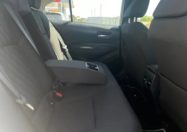 Toyota Corolla cena 74900 przebieg: 72000, rok produkcji 2021 z Janów Lubelski małe 211